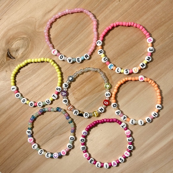 Custom Taylor Swift Friendship‎ bracelets - Picture 9 of 9